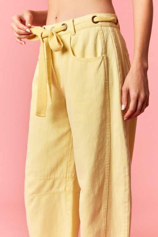 Mineral Washed Eyelet Thru Cotton Belt Barrel Jean