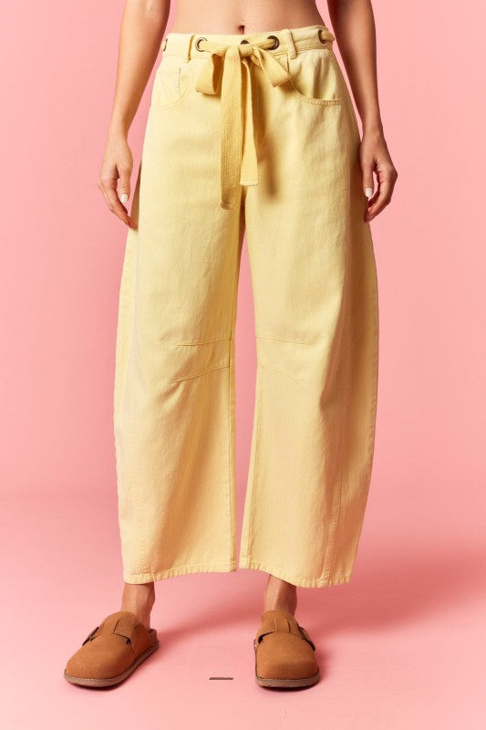 Mineral Washed Eyelet Thru Cotton Belt Barrel Jean