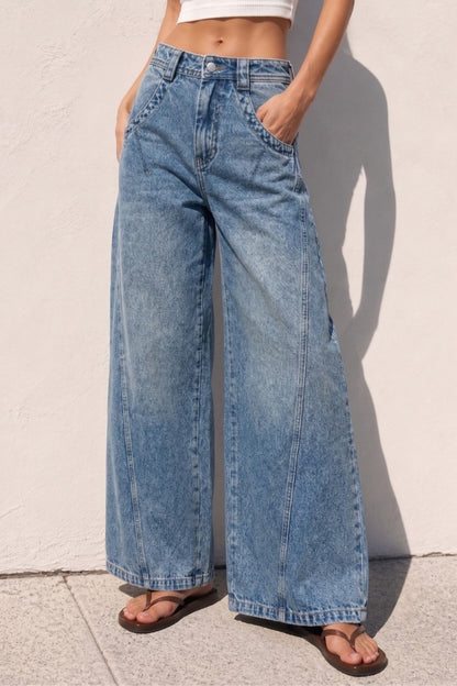 Washed Wide Curved Denim Jeans