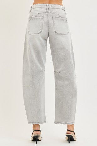 Mid Rise Barrel Leg Jeans With Patch Pocket Detail