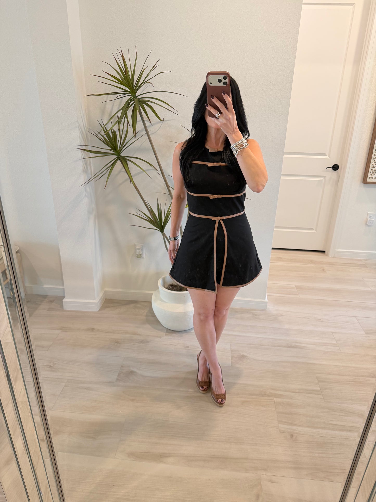 Round Neckline Sleeveless Romper With Bow Detail