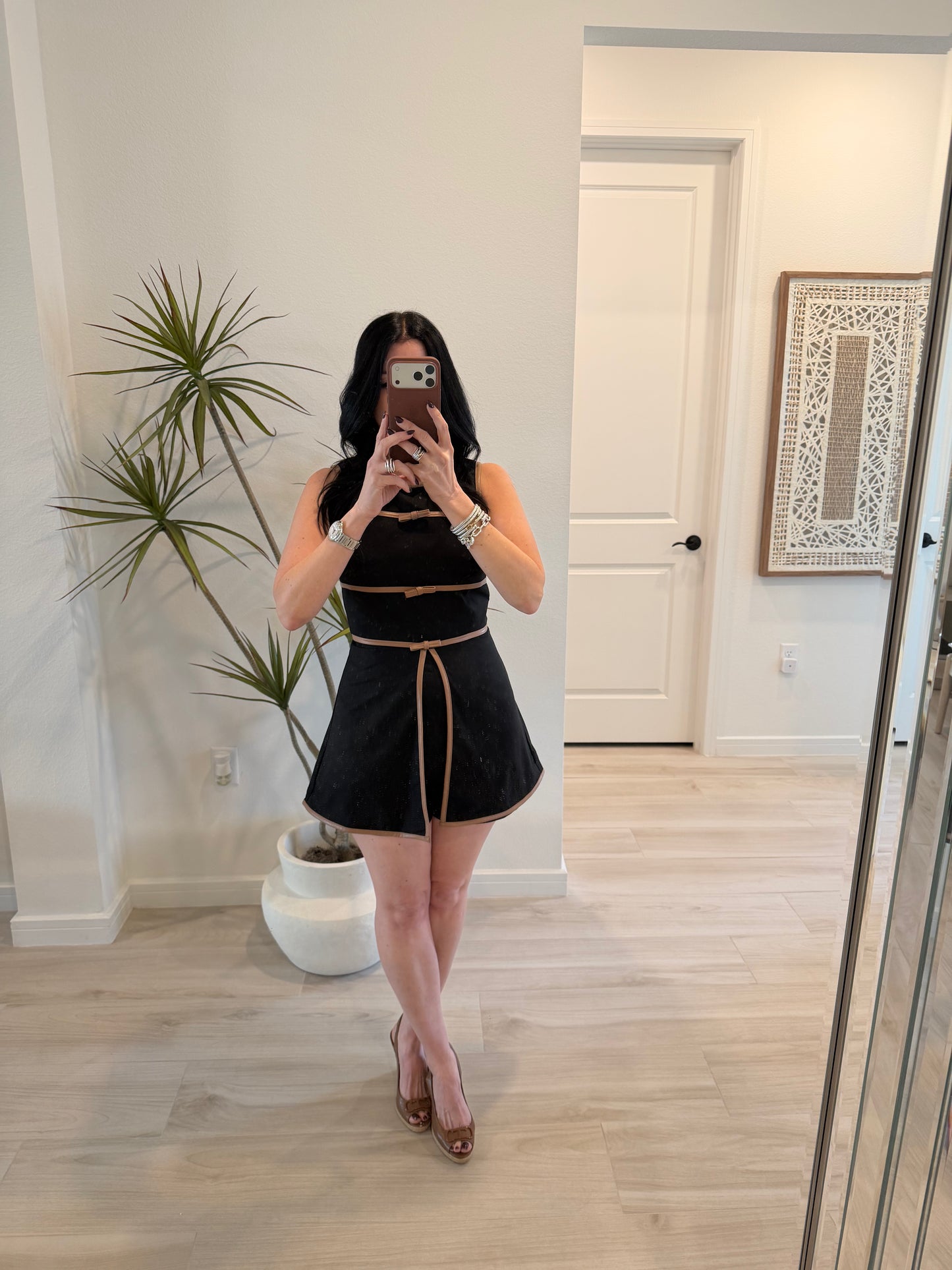 Round Neckline Sleeveless Romper With Bow Detail