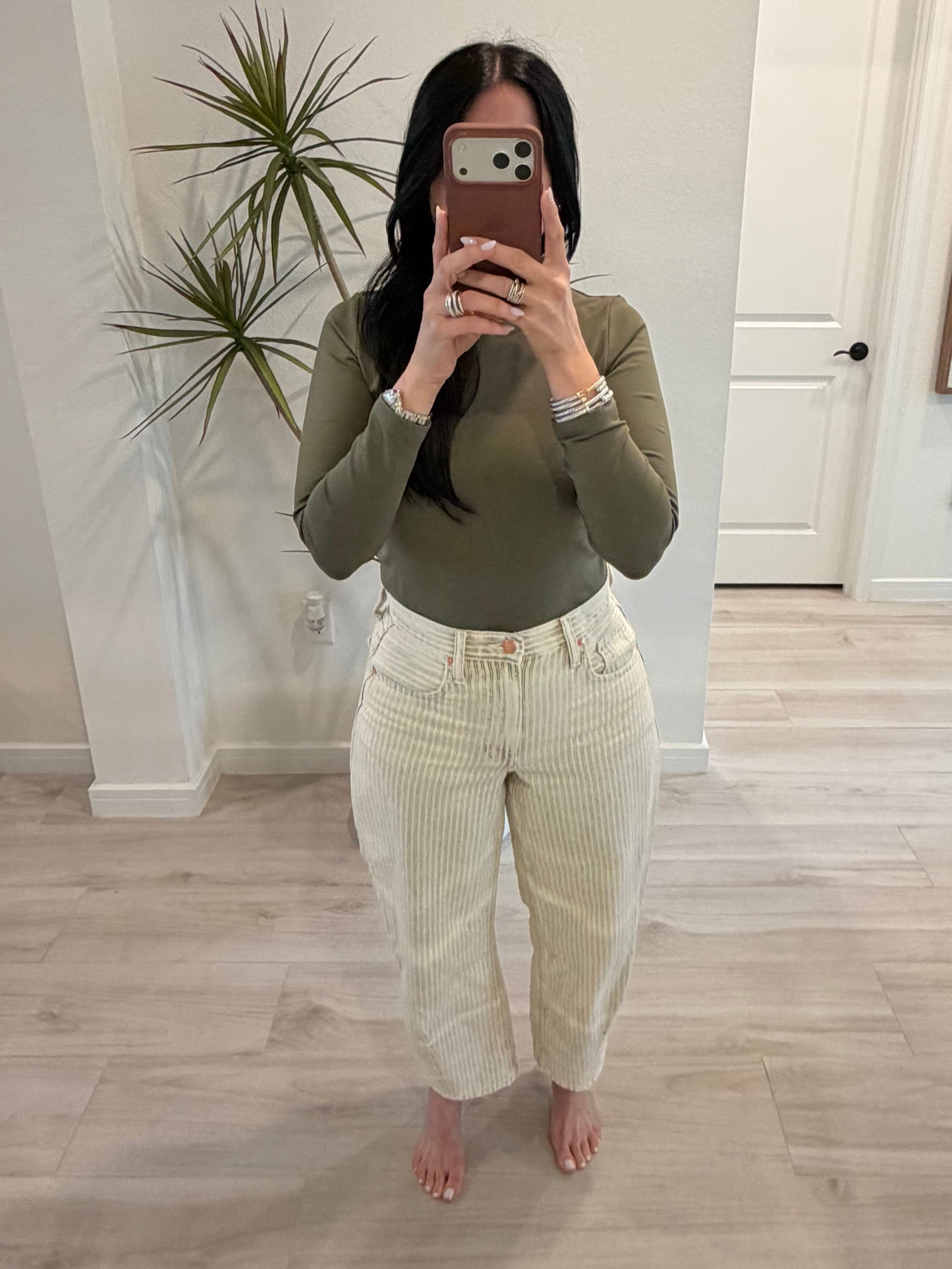 High-Waisted Green Striped Barrel-Leg Jeans