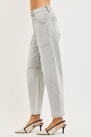 Mid Rise Barrel Leg Jeans With Patch Pocket Detail