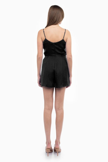 Sleeveless Romper With Front Node Detail Black